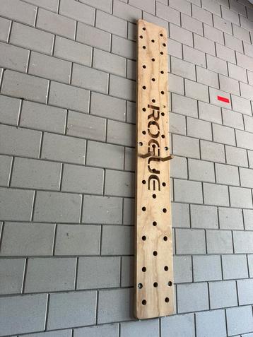 Rogue Peg board te koop beschikbaar voor biedingen