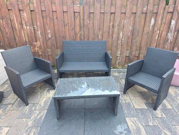 Tuinset te koop beschikbaar voor biedingen