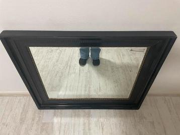 Antieke spiegel 102 x 102 beschikbaar voor biedingen