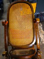Vintage THONET fauteuil stoel SCHOMMELSTOEL riet moet gemat, Huis en Inrichting, Gebruikt, Bruin, Thonet, Riet of Rotan