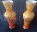 mooie set vintage opaline vazen , met leuk prieel erop, Antiek en Kunst, Antiek | Vazen, Ophalen