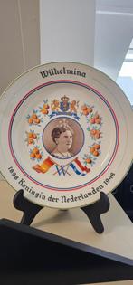 Bord Wilhelmina uit 1948., Verzamelen, Koninklijk Huis en Royalty, Ophalen of Verzenden, Zo goed als nieuw