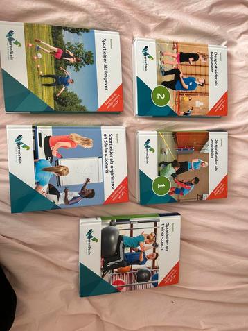 Cios boeken  beschikbaar voor biedingen
