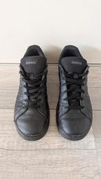 Zwarte Adidas schoenen. Maat 38., Kleding | Dames, Schoenen, Ophalen of Verzenden, Zo goed als nieuw, Zwart, Sneakers of Gympen