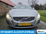 Volvo S60 1.6 T3 Momentum | Xenon | Camera | Trekhaak, Auto's, Voorwielaandrijving, 4 cilinders, 150 pk, Bluetooth