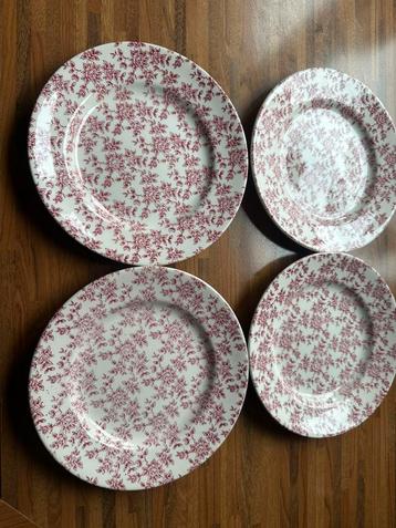 Broadhurst Staffordshire “Rosalie” borden rood (set van 4) beschikbaar voor biedingen