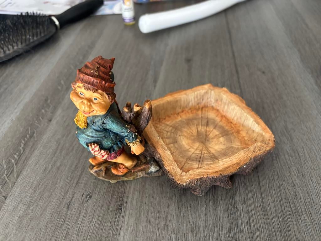 Laaf met bakje., Verzamelen, Efteling, Ophalen, Zo goed als nieuw, Beeldje of Poppetje