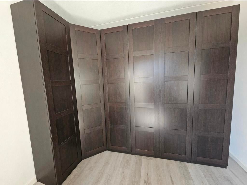IKEA PAX Hoek Kledingkast - 250x236 cm -Ruim & Compleet, Huis en Inrichting, Kasten | Kledingkasten, Gebruikt, 200 cm of meer