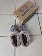 Bobs by Skechers pantoffels met poezenkoppen, mt 39, Kleding | Dames, Schoenen, Skechers, Ophalen of Verzenden, Zo goed als nieuw