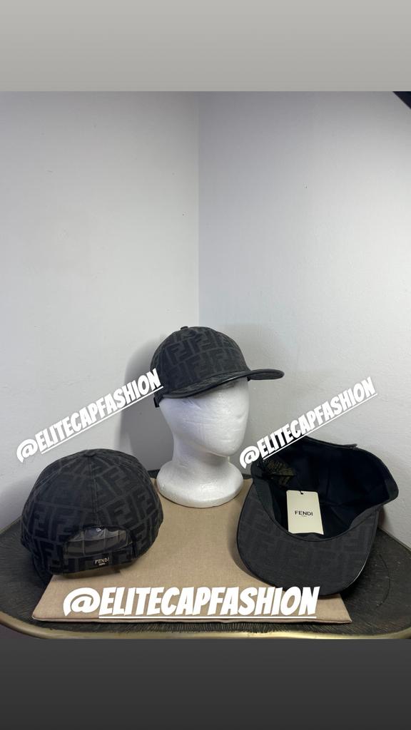 Fendi pet, Ophalen of Verzenden, Nieuw, 57 cm (M, 7⅛ inch) of minder, Pet