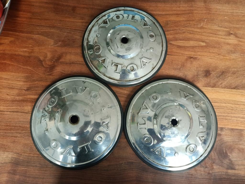 Volvo wieldoppen, 3 stuks, Ophalen of Verzenden