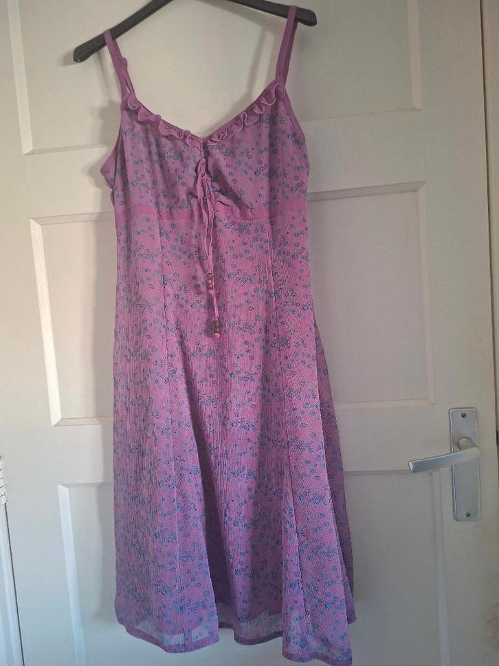 Esprit paarse zomerjurk met bloemenprint maat 38, Kleding | Dames, Jurken, Zo goed als nieuw, Maat 38/40 (M), Paars, Boven de knie