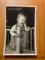 De gemoedelijke - baby in box, Ophalen of Verzenden, 1920 tot 1940, Gelopen, Kinderen