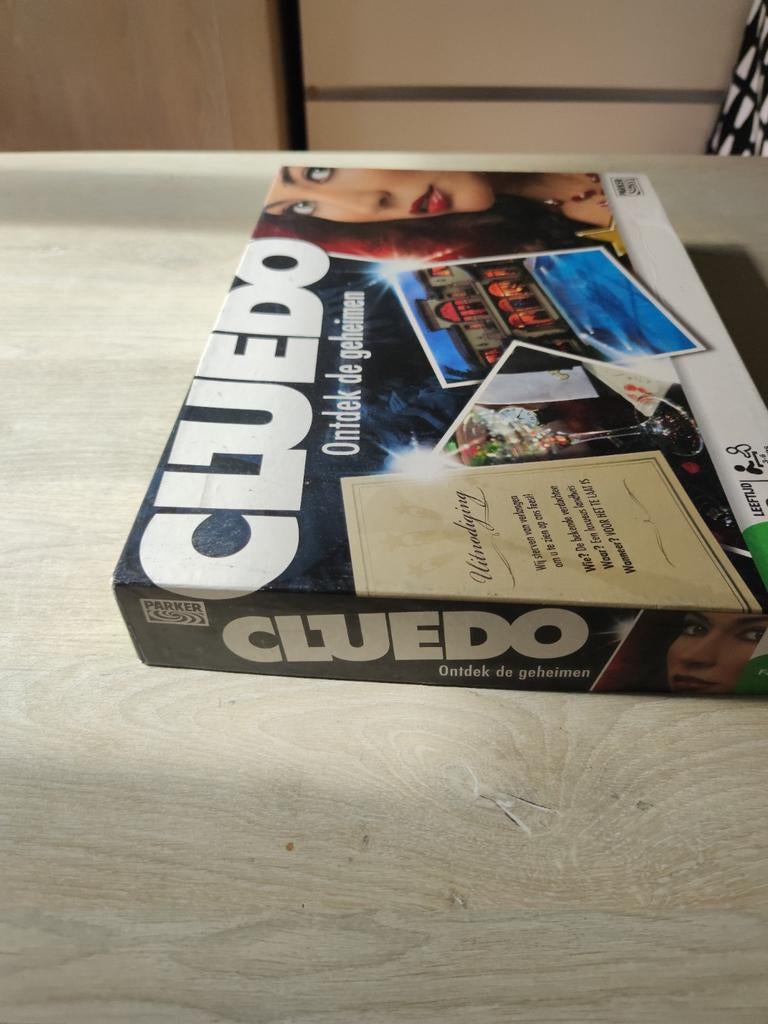 Cluedo: Ontdek de geheimen - Compleet bordspel, Parker, Vijf spelers of meer, Ophalen of Verzenden, Zo goed als nieuw