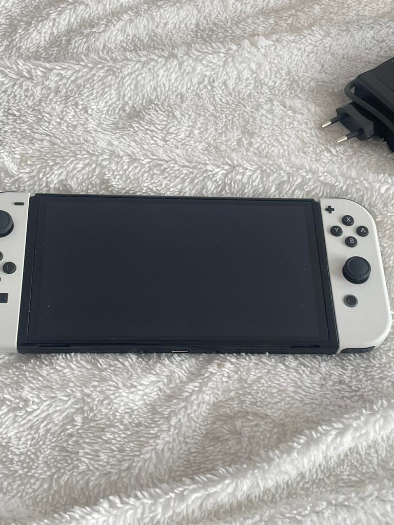 Nintendo switch oled wit, Ophalen, Zo goed als nieuw, Met 1 controller, Switch OLED