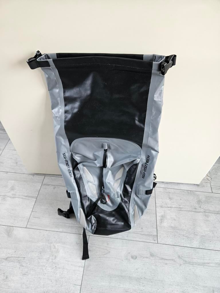 SW-Motech Barracuda waterdichte rugzak, Motoren, Ophalen of Verzenden, Zo goed als nieuw