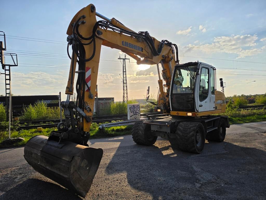 Mobile kraan Graafmachine Bandenkraan Liebherr A316 Bj 2011, Ophalen, Graafmachine