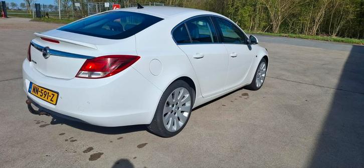 Opel insinia, Auto's, Opel, Particulier, Benzine, B, Hatchback, Handgeschakeld, Geïmporteerd, Wit, Voorwielaandrijving, Ophalen