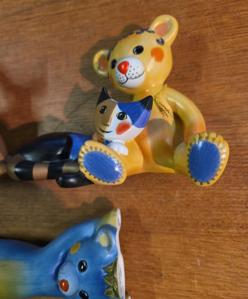 Goebel Rosina wachtmeister beeldjes, Verzamelen, Beelden en Beeldjes, Ophalen of Verzenden, Zo goed als nieuw, Dier