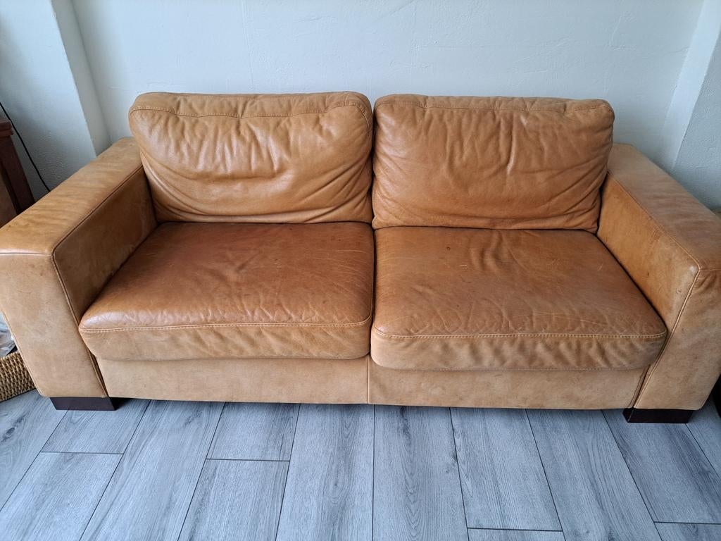 Comfortabele tweepersoons leren bank, Huis en Inrichting, Banken | Bankstellen, Gebruikt, Klassiek, 150 tot 200 cm, Tweepersoons