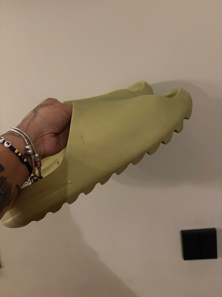 Yeezy slide maat 52, Ophalen of Verzenden, Zo goed als nieuw