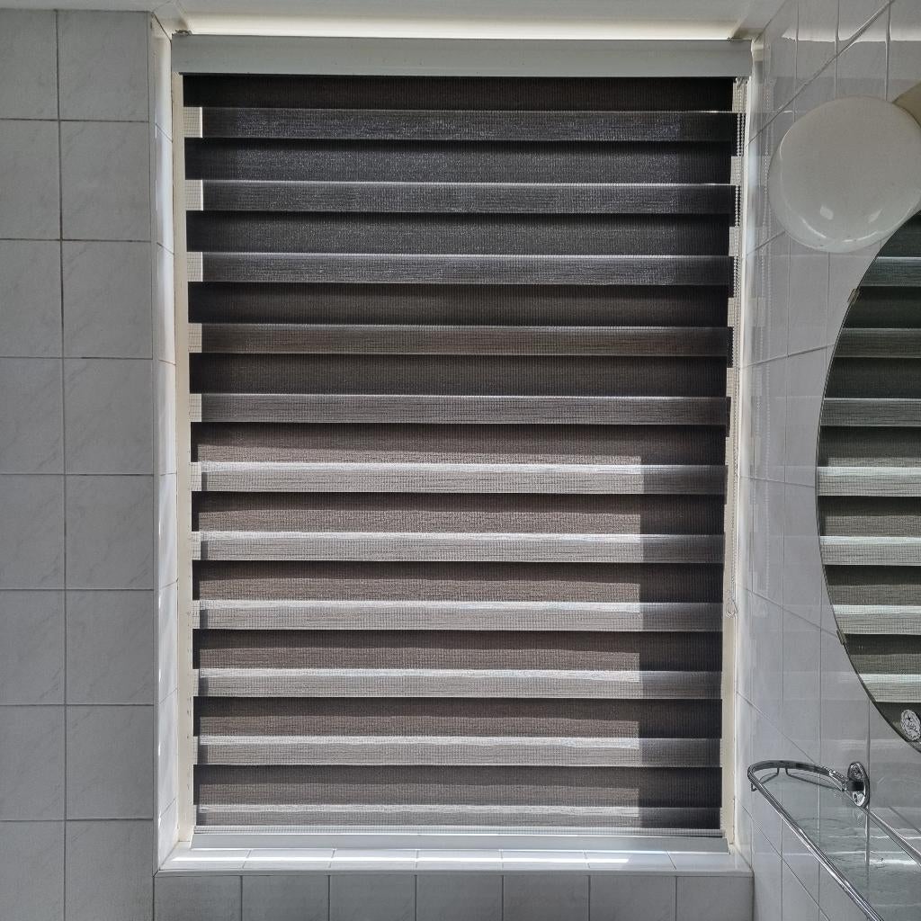 Duo rolgordijn, Ophalen, Gebruikt, 100 tot 150 cm, Zwart