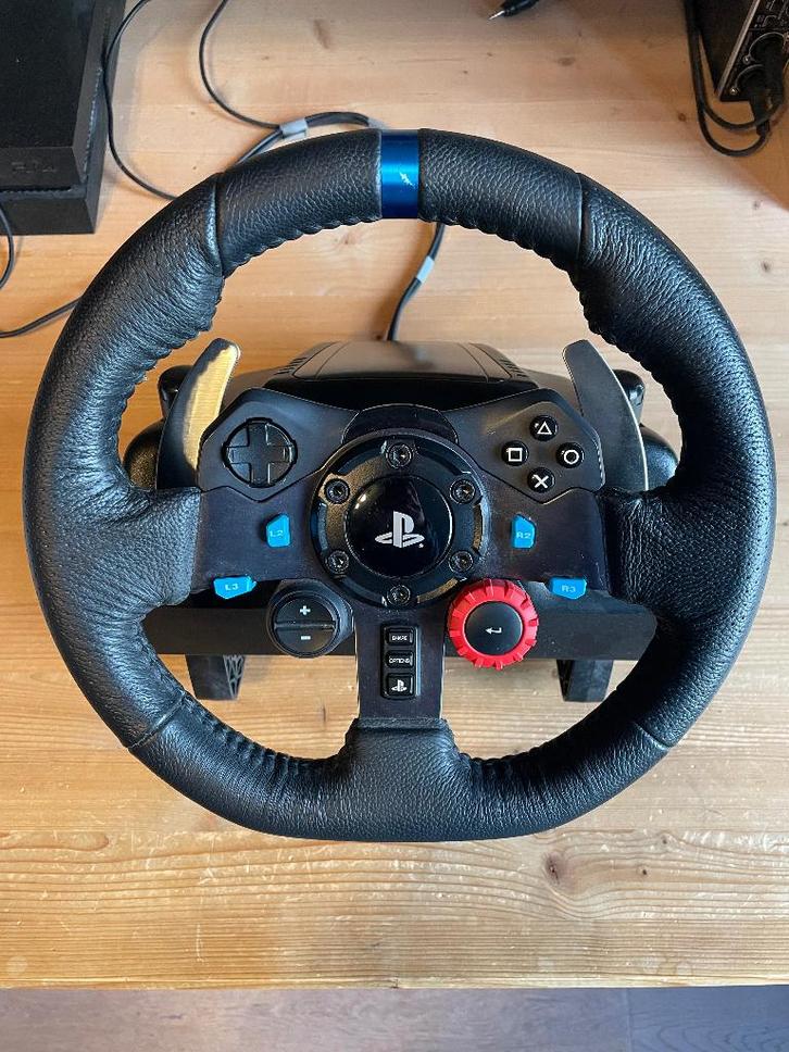 Logitech g29 stuur, pedalen, Spelcomputers en Games, Spelcomputers | Sony PlayStation Consoles | Accessoires, Zo goed als nieuw