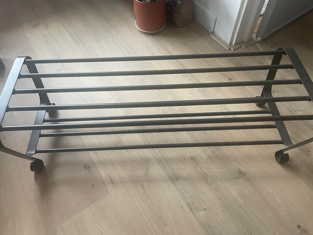 Metalen schoenenrek, Ophalen, Zo goed als nieuw
