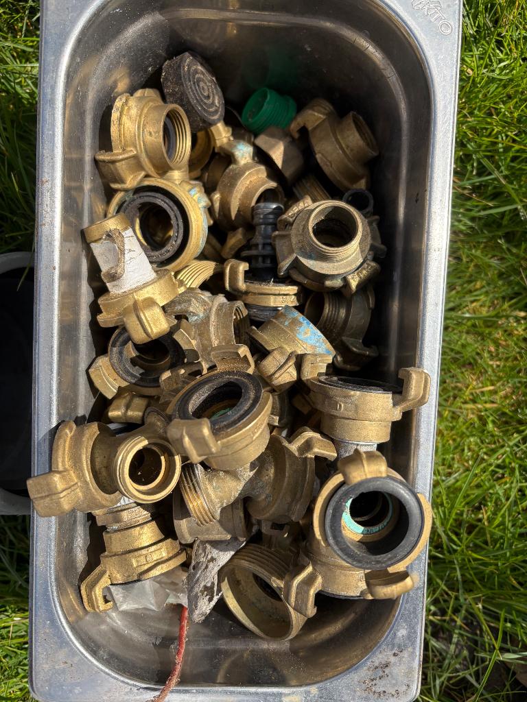 Messing en PVC koppelstukken loodgieter waterleiding, Ophalen, Zo goed als nieuw, Overige typen