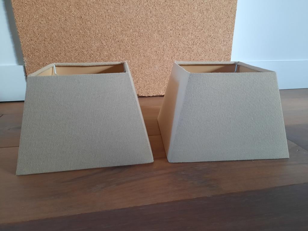 2 lampenkappen, Huis en Inrichting, Lampen | Lampenkappen, Ophalen, Rond, Minder dan 25 cm