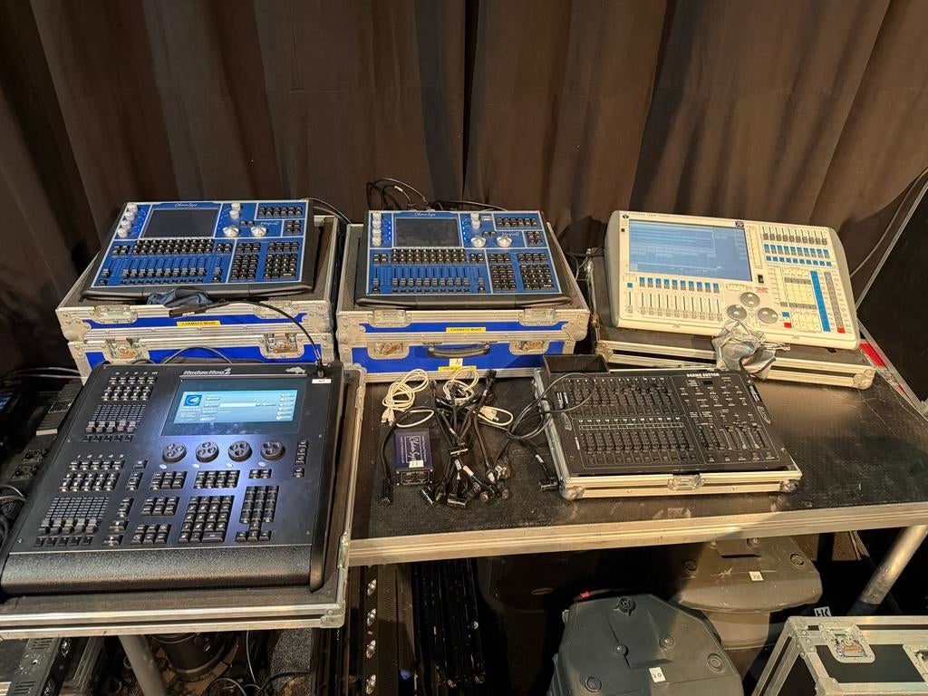 Podiumdelen Innodeck 2x1 meter - 26 stuks met transportkarre, Jahoor@ja.ja, Ophalen, Dedemsvaart, Gebruikt