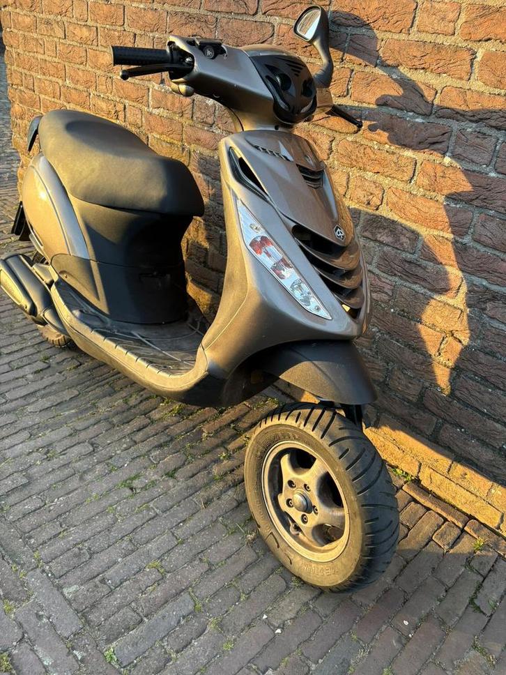 Zip 125cc | Beschrijving voor info, Fietsen en Brommers, Scooters | Piaggio, Ophalen
