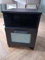Ikea nachtkastje BRIMNES met lade en open vak - Zwart, Gebruikt, Minder dan 45 cm, Ophalen of Verzenden, Minder dan 55 cm