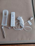 Nintendo Wii Controller en Nunchuck, Spelcomputers en Games, Spelcomputers | Nintendo Consoles | Accessoires, Ophalen of Verzenden