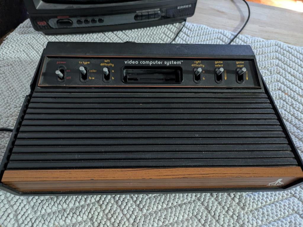 Atari 2600 sixer light, Computers en Software, Vintage Computers, Ophalen of Verzenden