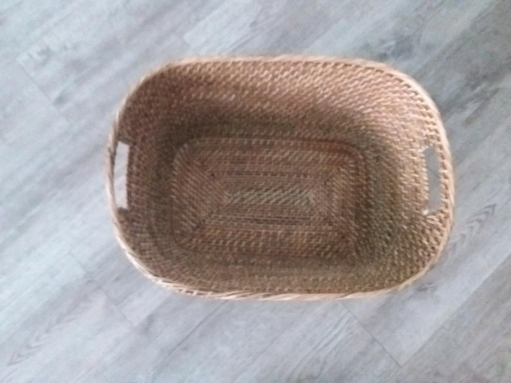 Cadeaumand  kraammand  lectuurmand  kraampakketmand  mand, Ophalen of Verzenden, Zo goed als nieuw, Rond, Riet