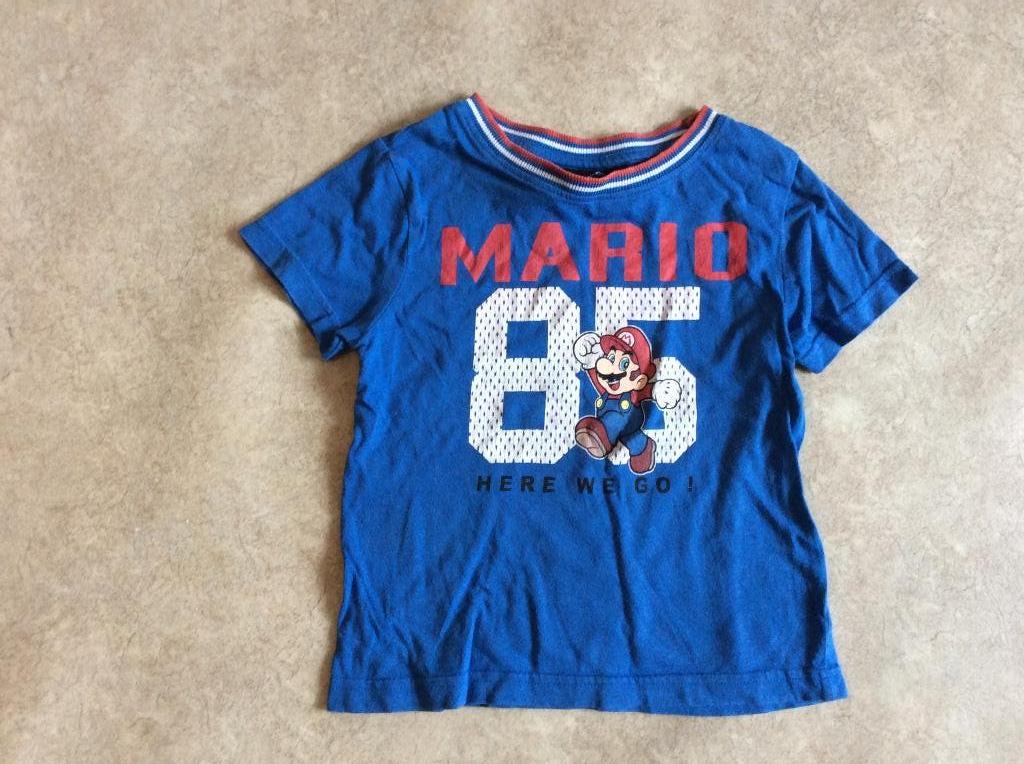 T-shirt Mario 85. Nintendo. Difuzed. blauw. maat 98/104, Kinderen en Baby's, Kinderkleding | Maat 98, Gebruikt, Difuzed, Ophalen of Verzenden
