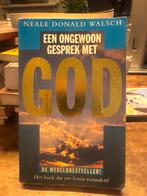 Een Ongewoon Gesprek met God - Neale Donald Walsch, Ophalen of Verzenden, Gelezen, Overige religies