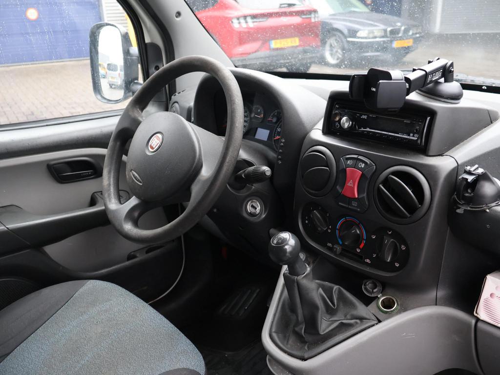 Fiat Doblò 1.3 MULTIJET SX *MOTOR DEFECT* KETTING GEBROKEN, Voorwielaandrijving, Gebruikt, 4 cilinders, 1246 kg