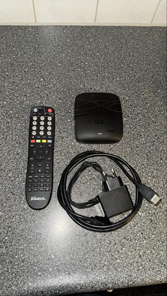 XSARUIS Q2 4K UHD Android TV Box met afstandsbediening, Ophalen of Verzenden, Zo goed als nieuw, HDMI, Zonder harde schijf
