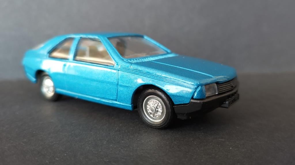 Renault Fuego 1:43 Solido Pol, Hobby en Vrije tijd, Modelauto's | 1:43, Solido, Verzenden, Solido, Rue l eclusson Josselin France