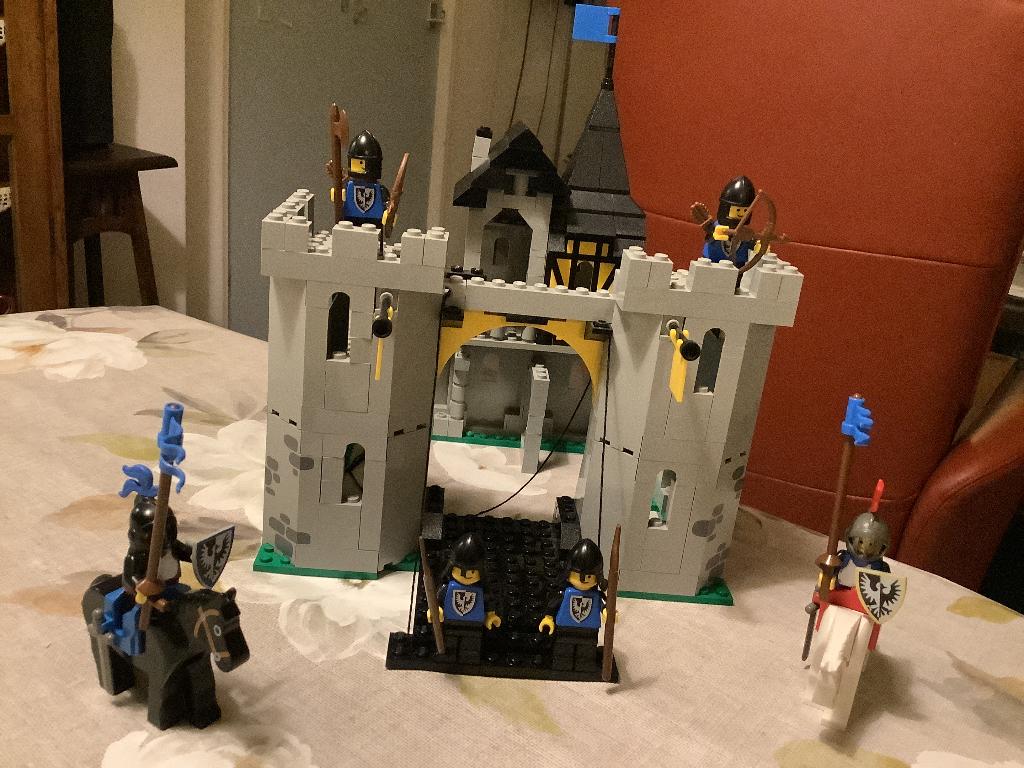 Lego Castle 6074, Kinderen en Baby's, Speelgoed | Duplo en Lego, Ophalen of Verzenden, Gebruikt, Complete set, Lego