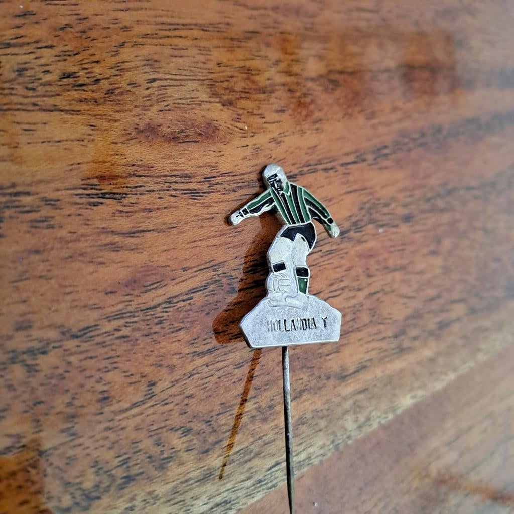 Zilvervoetje amateurvereniging Hollandia T Tuitjenhorn, Verzamelen, Speldjes, Pins en Buttons, Ophalen of Verzenden, Zo goed als nieuw