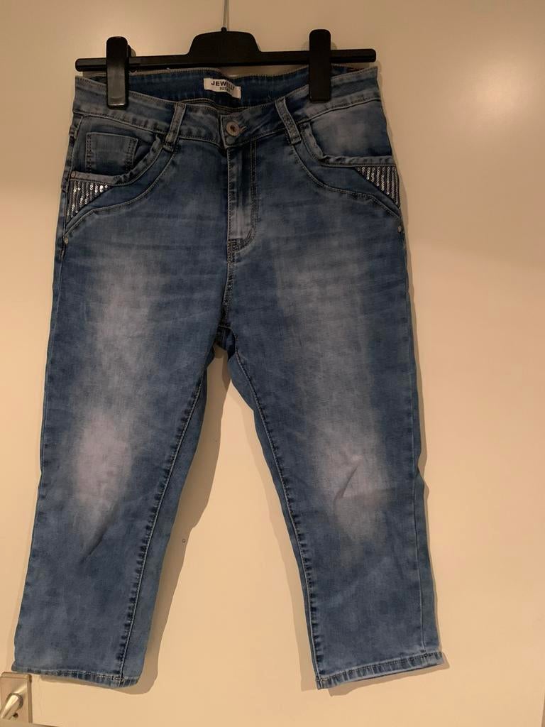 Knie capri 3 kwart broek jeans, Ophalen of Verzenden, Zo goed als nieuw, Blauw, W30 - W32 (confectie 38/40)