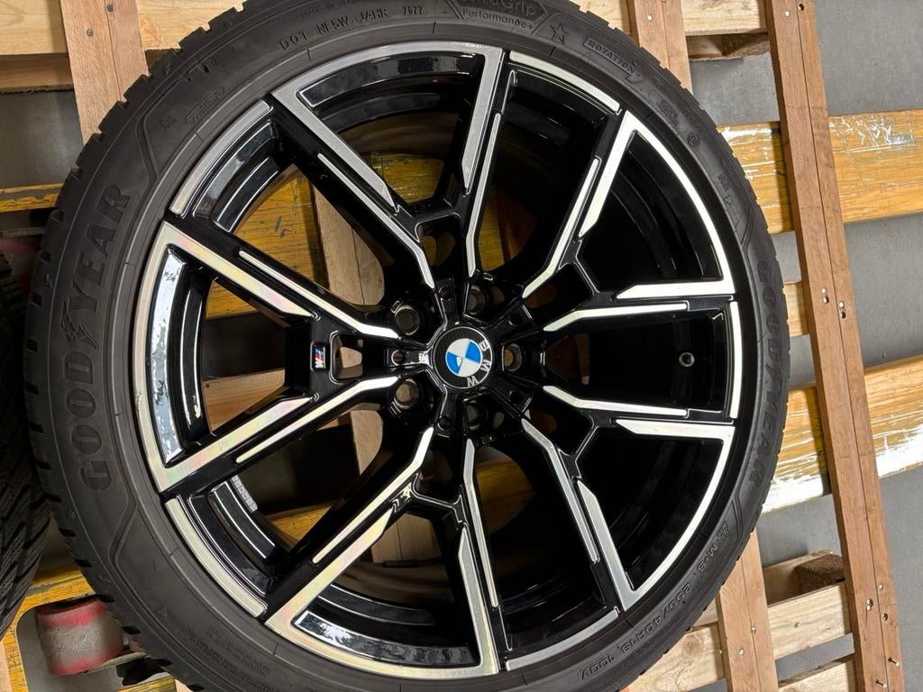 Bmw i4 velgen met winterbanden, Ophalen, Winterbanden, Velg(en)