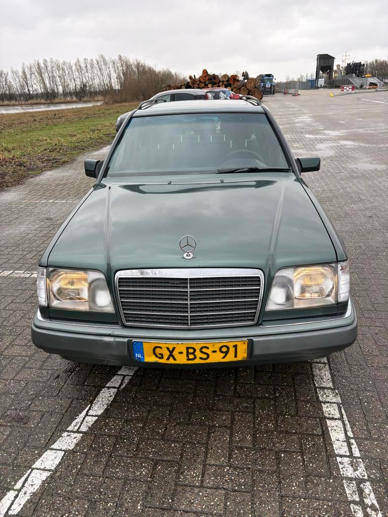 Mercedes- E280 Kombi AUT 1993, Auto's, Mercedes-Benz, Automaat, Achterwielaandrijving, Origineel Nederlands, Stationwagon