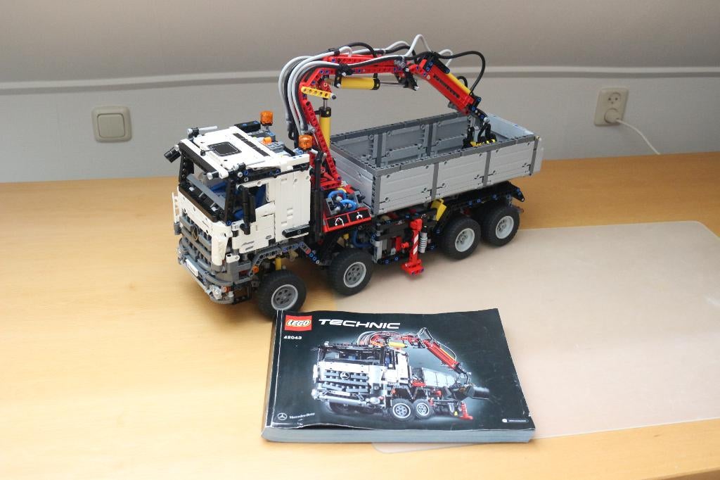 LEGO TECHNIC MERCEDES 42043, Ophalen, Lego, Zo goed als nieuw, Compleet