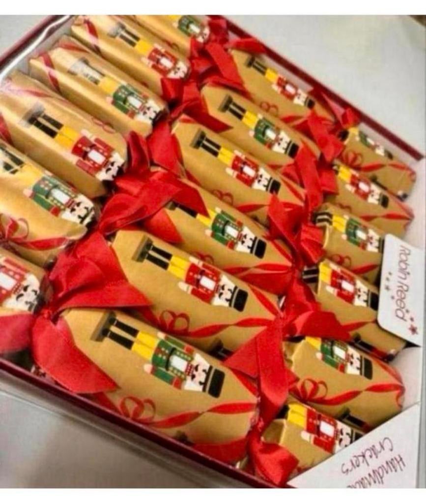 Robin Reed 6 Handmade Christmas Crackers - Kerst knalbonbon, Nieuw, Ophalen of Verzenden, H, H