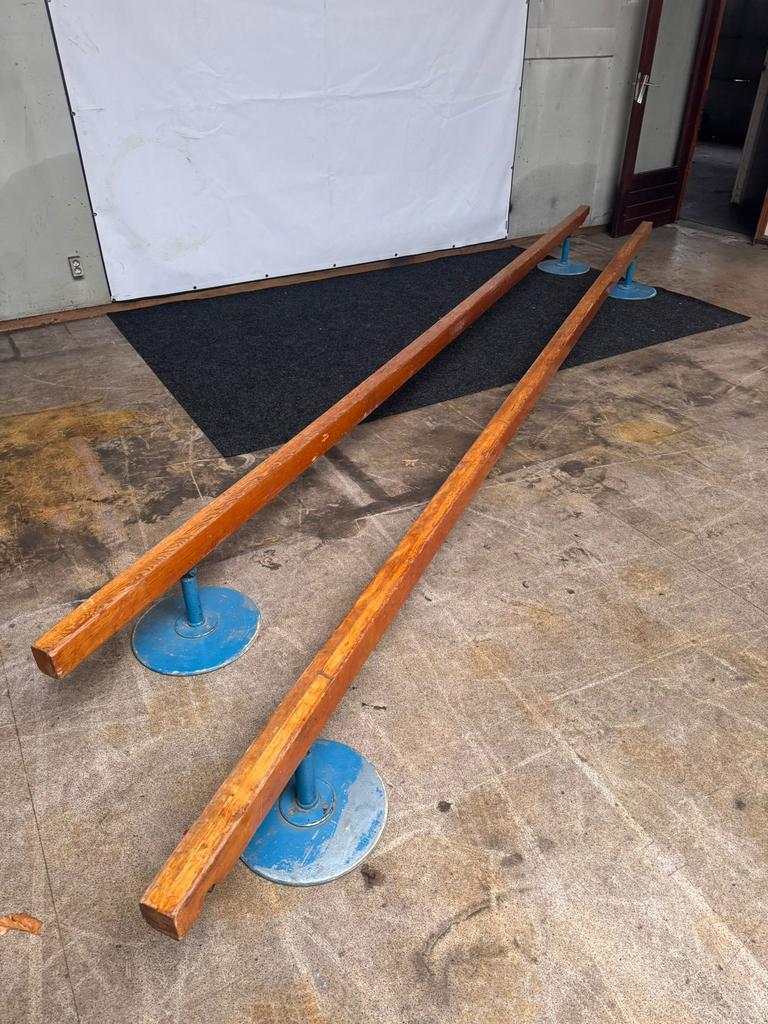 2 stuks evenwichtsbalk/ oefenbalk voor turnen € 75,00, Sport en Fitness, Turnen, Zo goed als nieuw, Materiaal, Maat 36 t/m 42