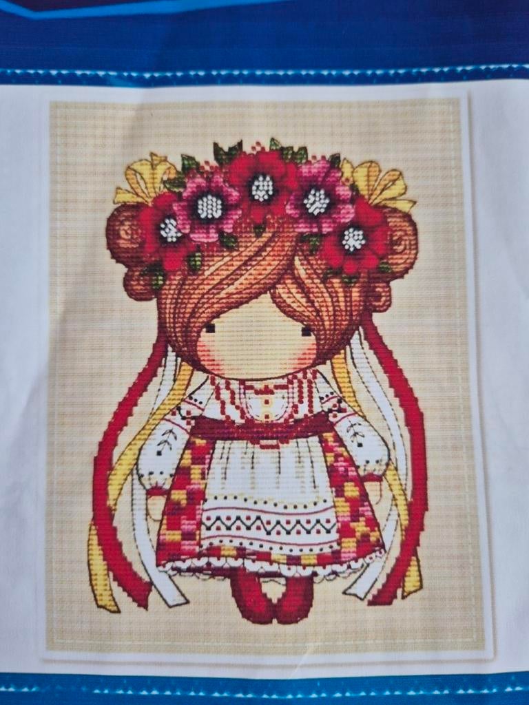 Borduurpakket: Traditionele Klederdracht, Hobby en Vrije tijd, Borduren en Borduurmachines, Ophalen of Verzenden, Nieuw, Handborduren